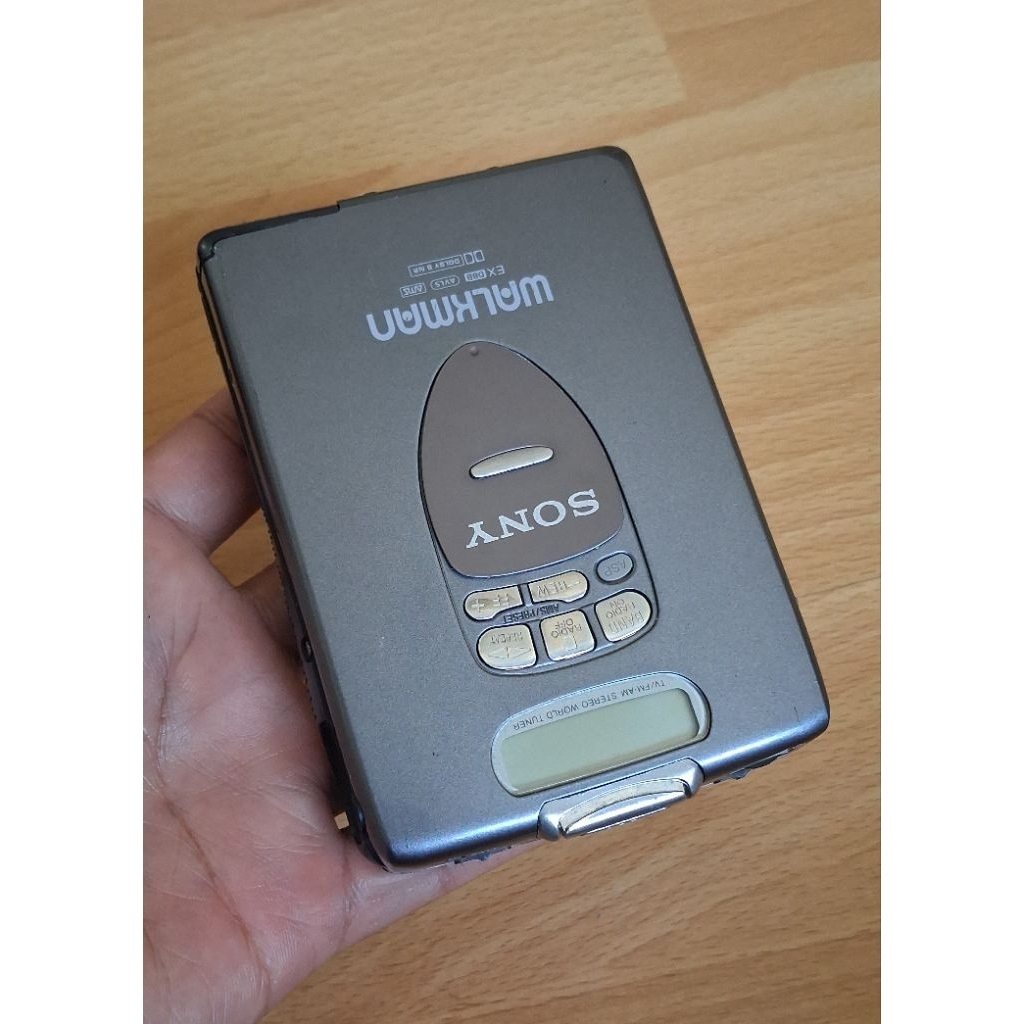 Sony WM FX2 ใช้งานได้