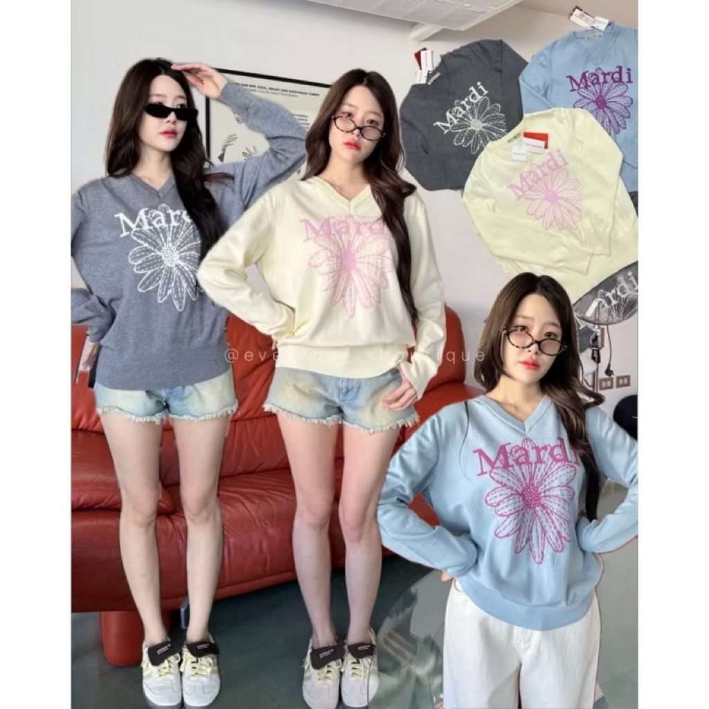 Mar knit sweater❄️🌪️ 🌸(420฿) เสื้อไหมพรมแขนยาวคอวี งานทอลายอักษรตามแบรนด์ดังเกาหลี น่ารักมากค่ะ เนื้อผ้านุ่มนิ่ม valen