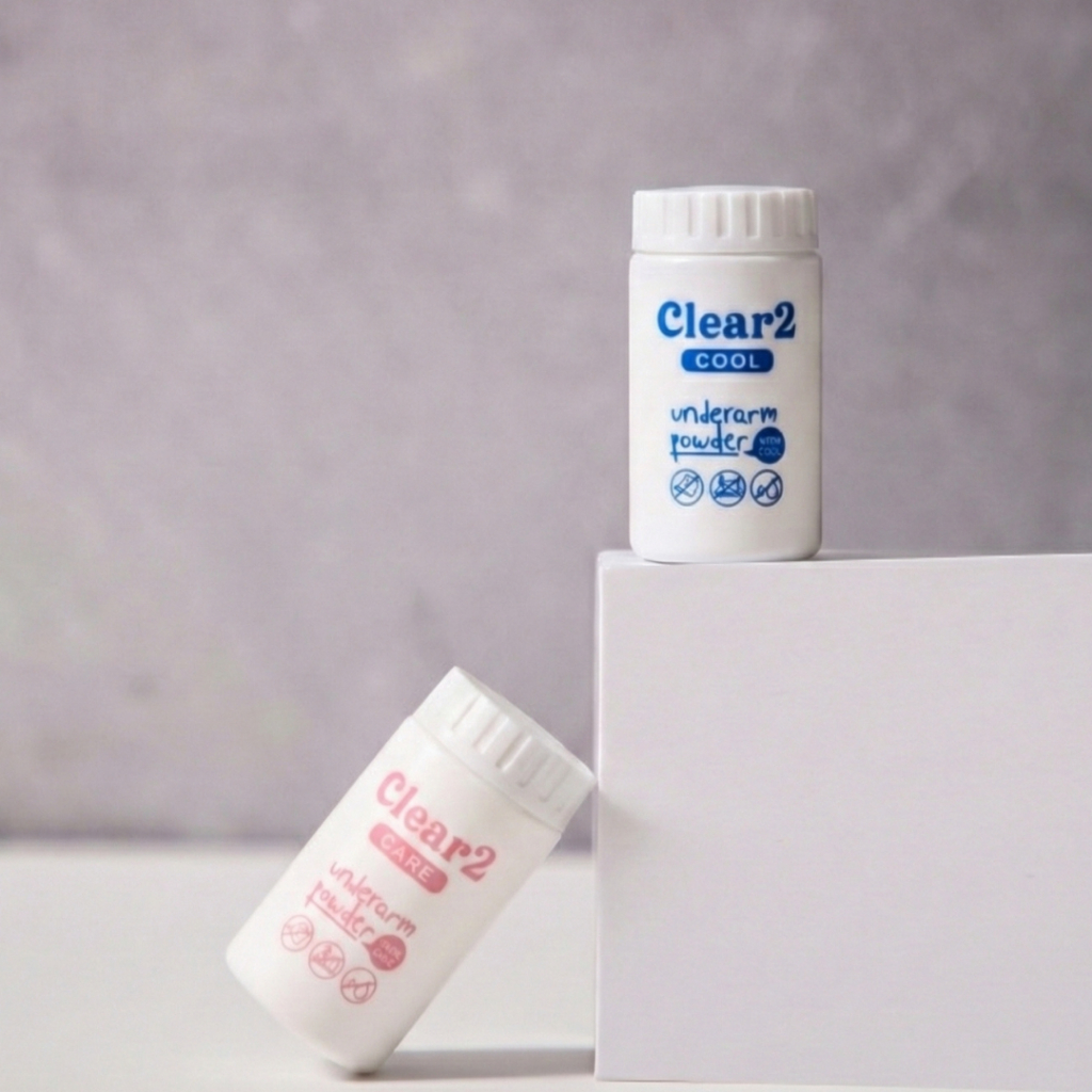 Clear2 แพ็คคู่ สูตร COOL และ CARE(สีฟ้า1ขวด+สีชมพู1ขวด)  ลดเหงื่อ คุมกลิ่น ปราศจากแอลกอฮอล์ น้ำหอม พาราเบน