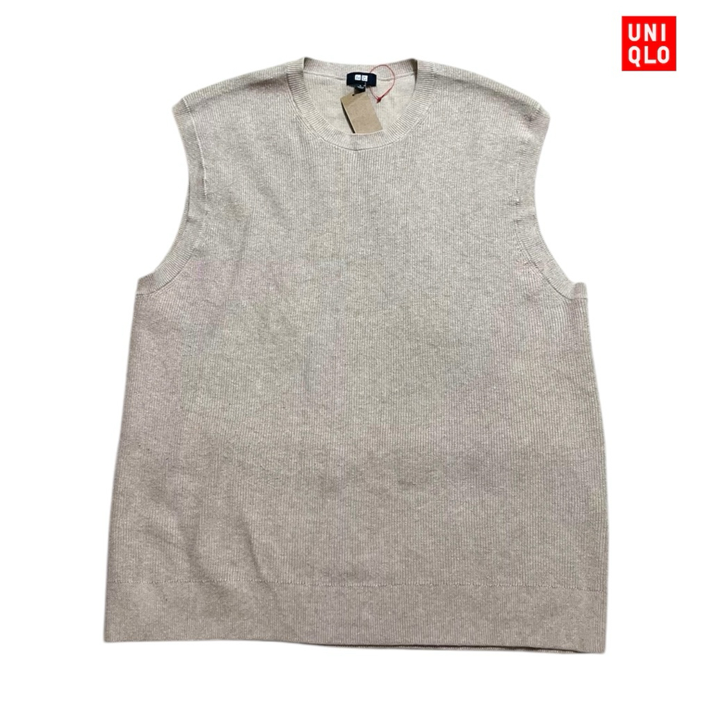 เสื้อกั๊กไหมพรมแขนกุด Uniqlo