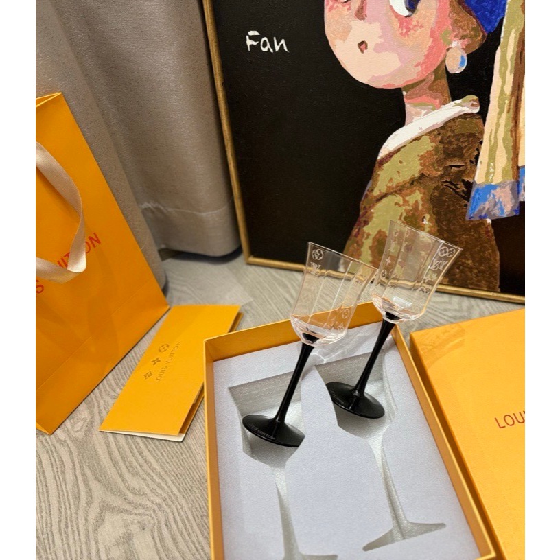 LV * S Home Red Wine Glass Champagne Glass Elegant Gift Box Set High end Light Luxury Crystal Wine G