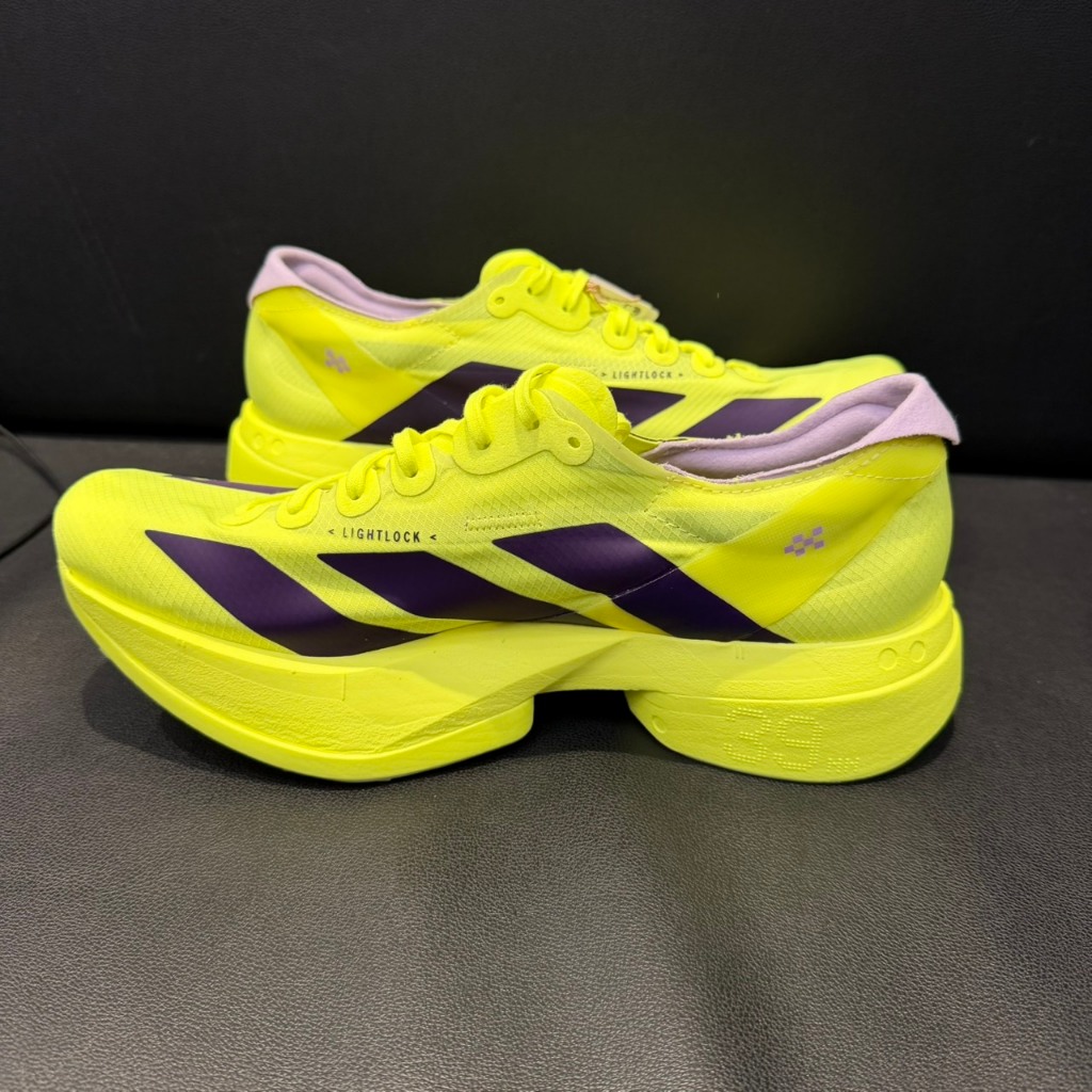 Adios Pro 4 ผู้ชาย สี เหลืองม่วง - รูปที่ 2