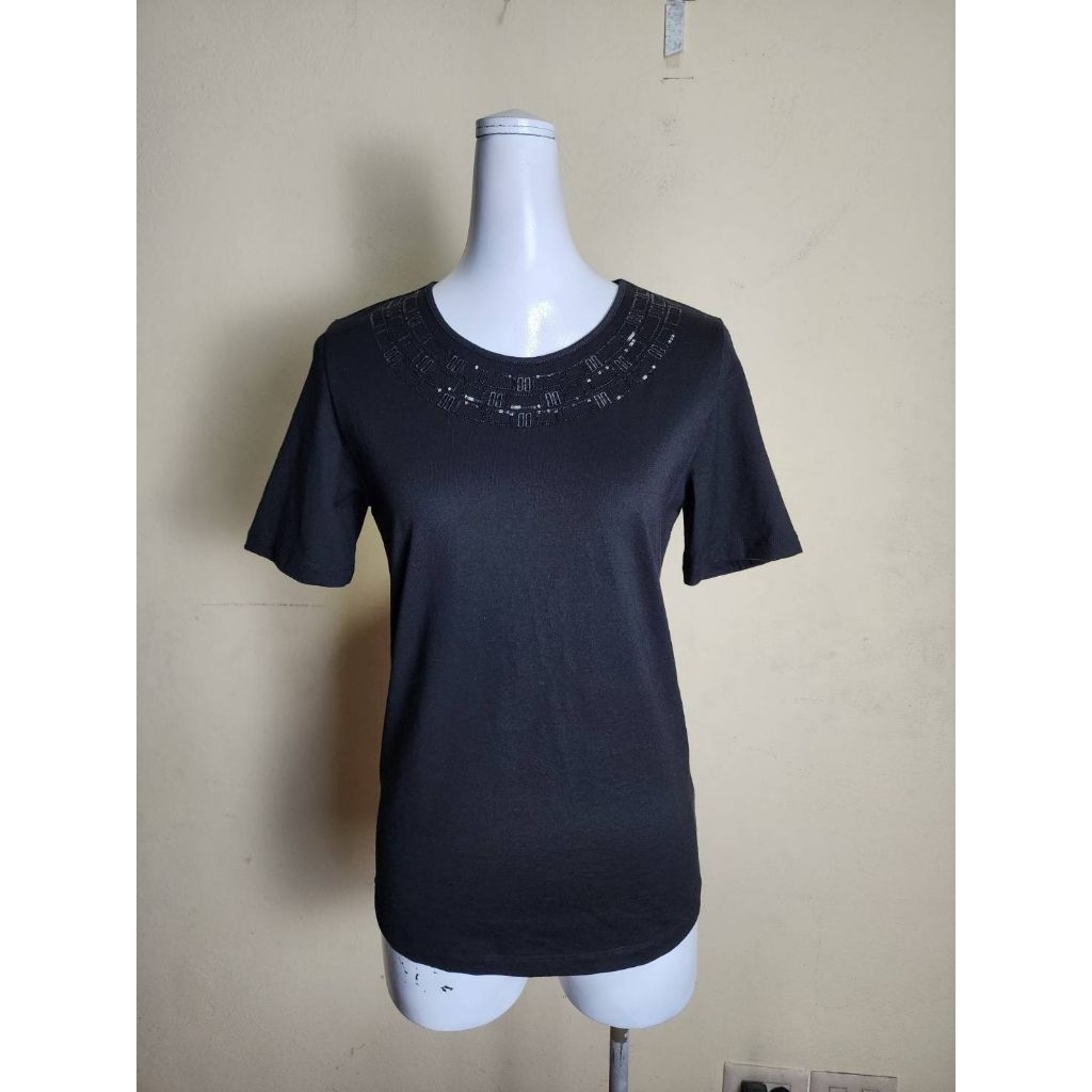 DAKS เสื้อคอกลม แขนสั้น แบบสวม