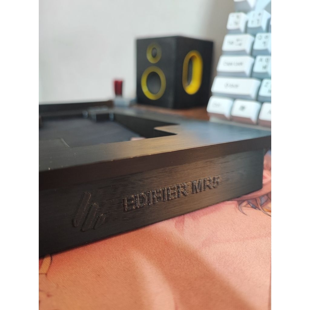 ที่วาง ลำโพง Edifier MR5