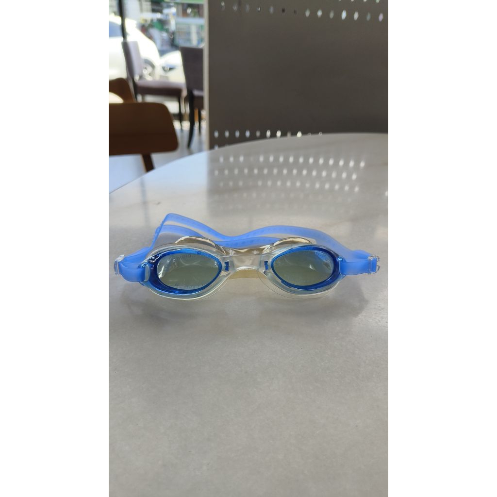 แว่นตาว่ายน้ำผู้ใหญ่MoshiMoshi
