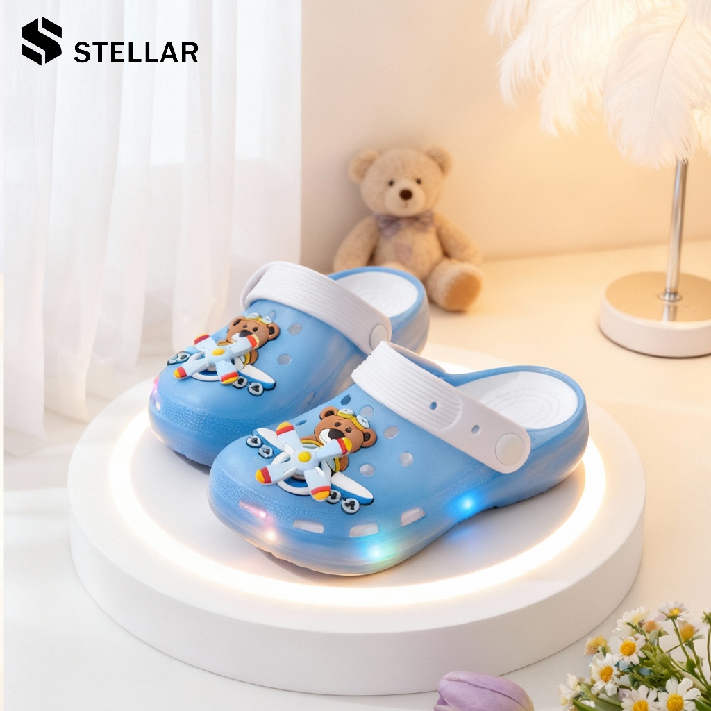 STELLAR รองเท้าแตะเด็กมีไฟ สไตล์การ์ตูน นุ่มสบายสำหรับหน้าร้อน เหมาะสำหรับเด็ก รองเท้าชายหาด