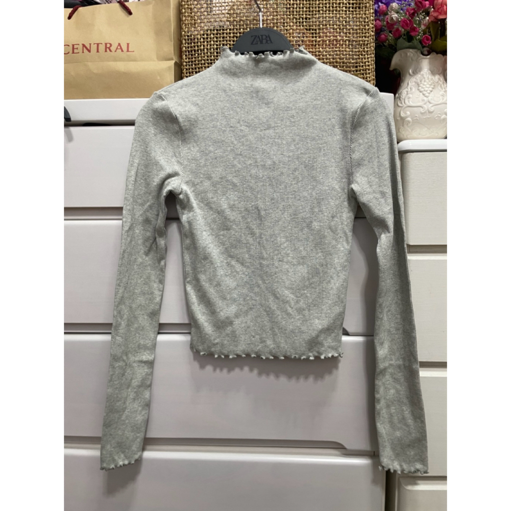 เสื้อครอปคอเต่าเเบรนด์ Forever 21 งานใหม่(B23)