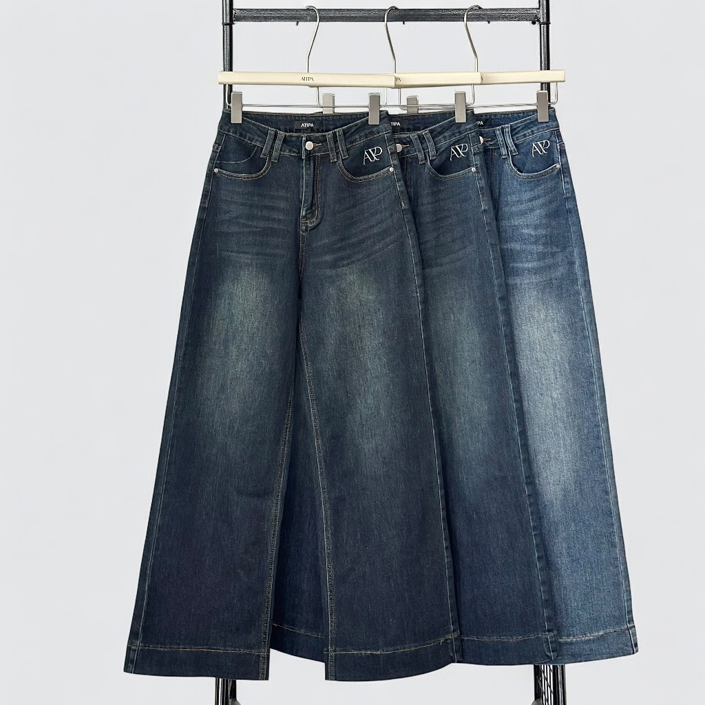 Atipashop - COLETTE STRAIGHT JEANS (#A038) กางเกงยีนส์ ขายาว ทรงกระบอกกลาง ผ้ายืดนุ่ม ปัก ATP