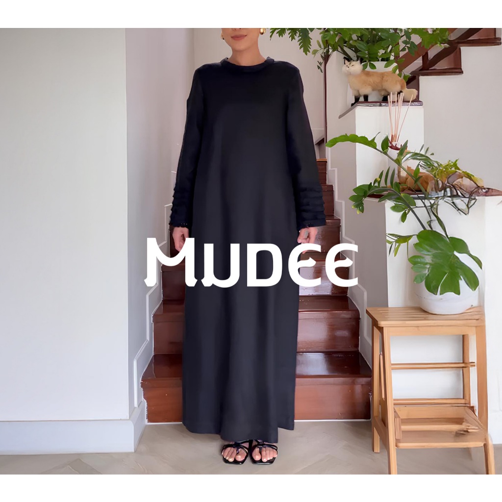MUDEE เดรสแขนยาวชายแขนแต่งพู่ระบาย สีดำ