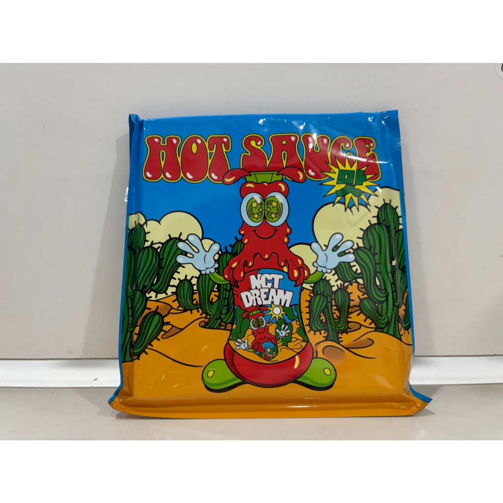 1 CD MUSIC  ซีดีเพลงเกาหลี      Hot Sauce  (Z2C113)