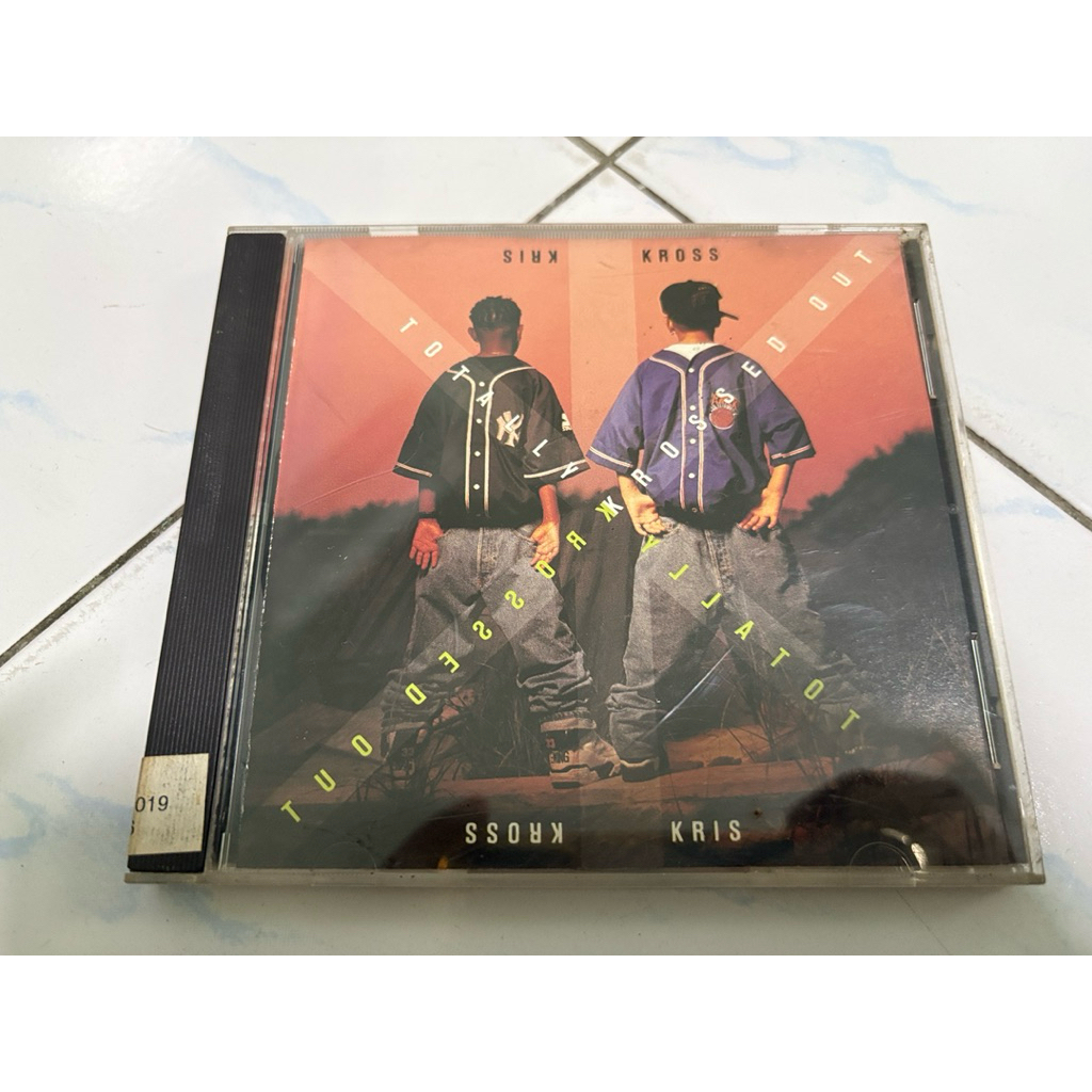 CD : KRIS KROSS - TOTALLY KROSSED OUT.