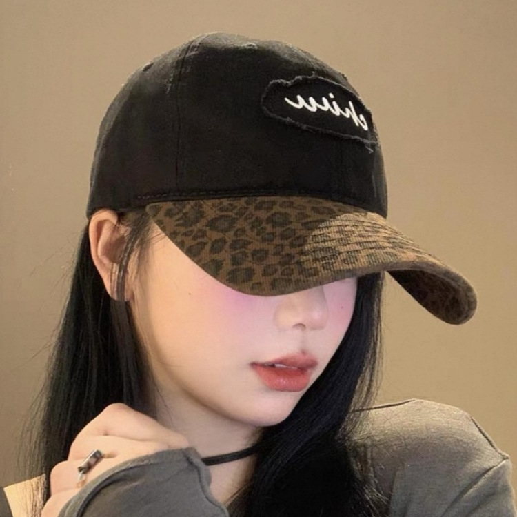 พร้อมส่งจากกทม.หมวกลายเสือดาวบล็อกสี หมวกแฟชั่นมาใหม่ Ins Capสี 129