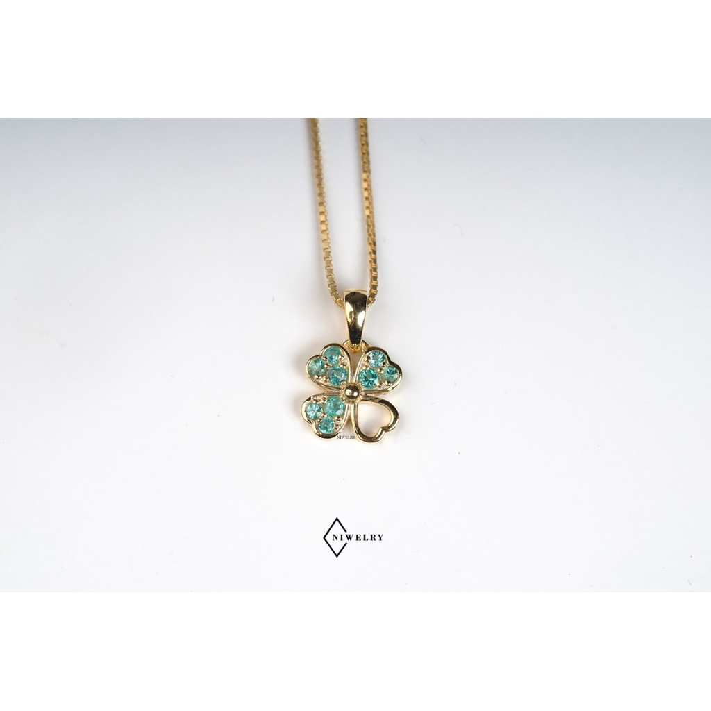 จี้พลอยมรกต Emerald แท้ธรรมชาติ เกรด Premium รุ่น Clover ตัวเรือนเงินแท้ จี้อย่างเดียว