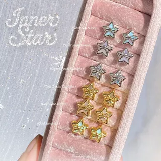 ต่างหู Inner Star Stud Earrings - The Green Box