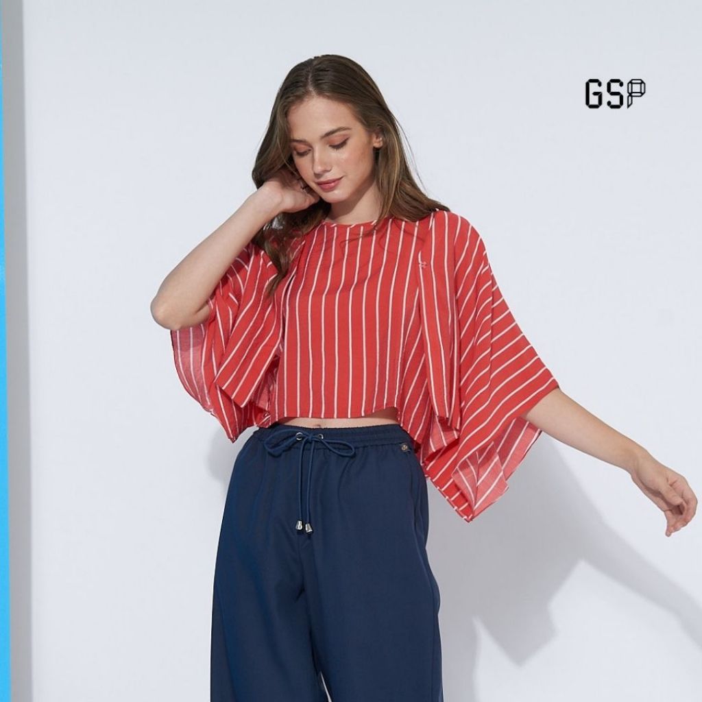 GSP เสื้อครอป Blouse ผ้าคอตตอน ลายทางสีแดง (SU9FRE)