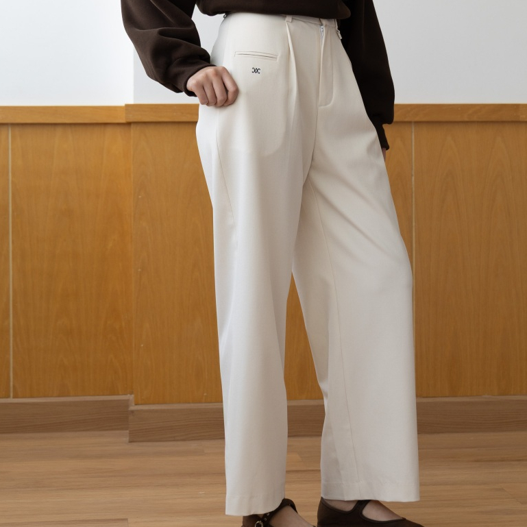 avo กางเกงทรงกระบอกใหญ่แต่งจีบหน้า  terda pants