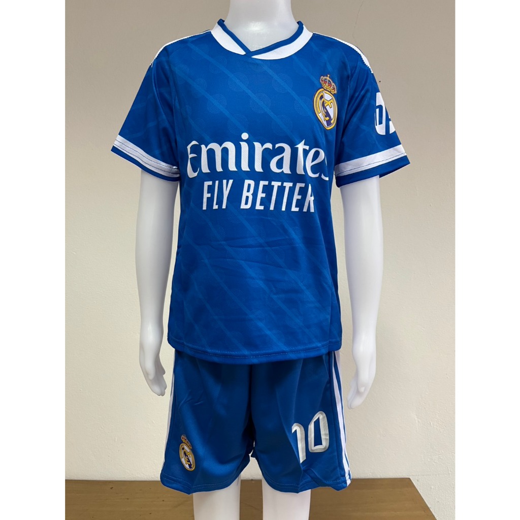 ชุดเสื้อฟุตบอลเรอัลมาดริดสำหรับเด็ก รุ่นล่าสุด หมายเลข 10 ของคีเลียน เอ็มบัปเป้ ฤดูกาล 2025-2026 (เสื้อ + กางเกงขาสั้น)