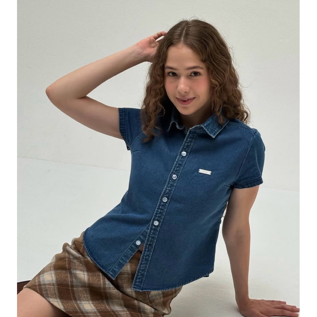 ส่งต่อ - mali classic jeans shirt สี mid blue