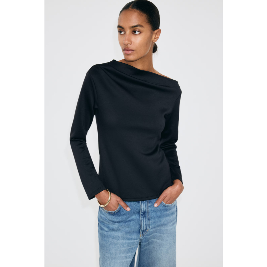 H&M(เอชแอนด์เอ็ม) เสื้อท่อนบนดีไซน์ไม่สมมาตร Women Asymmetric top 1322890_1
