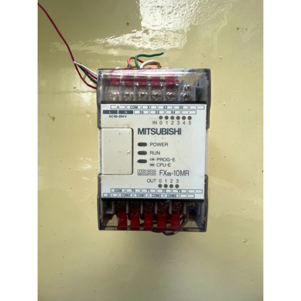 PLC Mitsubishi FX0s-10 MR (มือสอง)