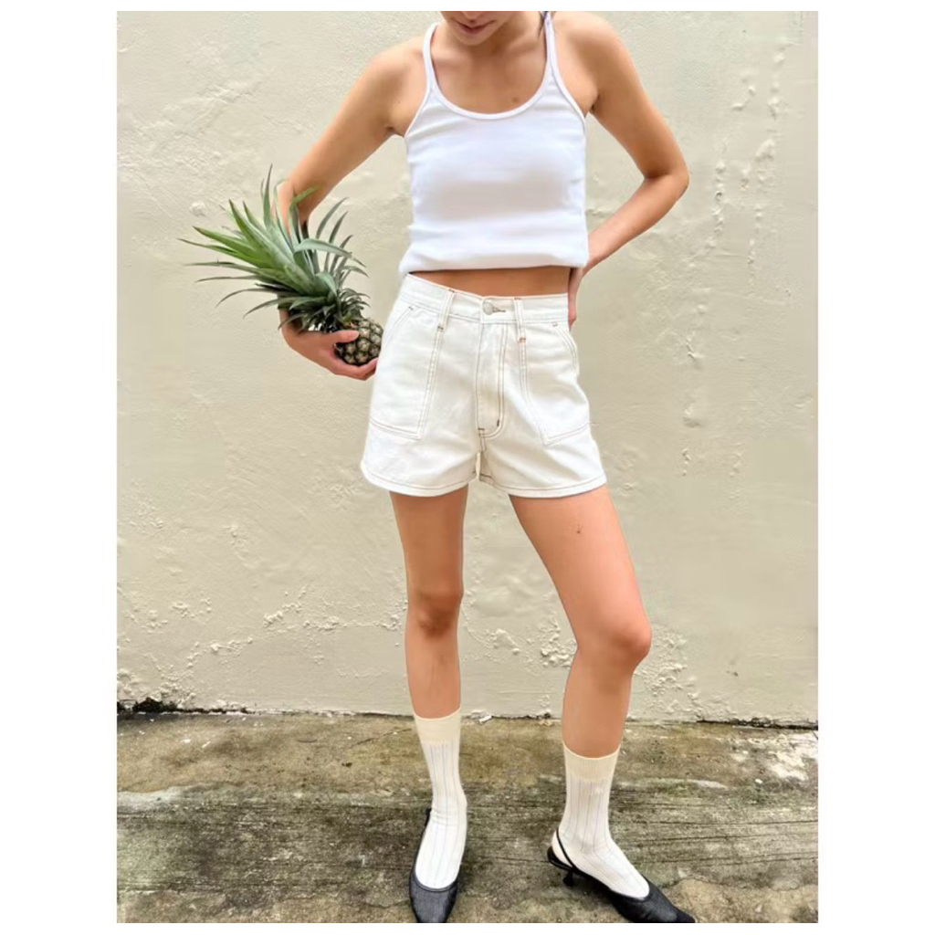 (ส่งต่อของใหม่มีตำหนิ) กางเกงยีนส์ขาสั้นสีขาว แบรนด์ Sunny express101 denim shorts