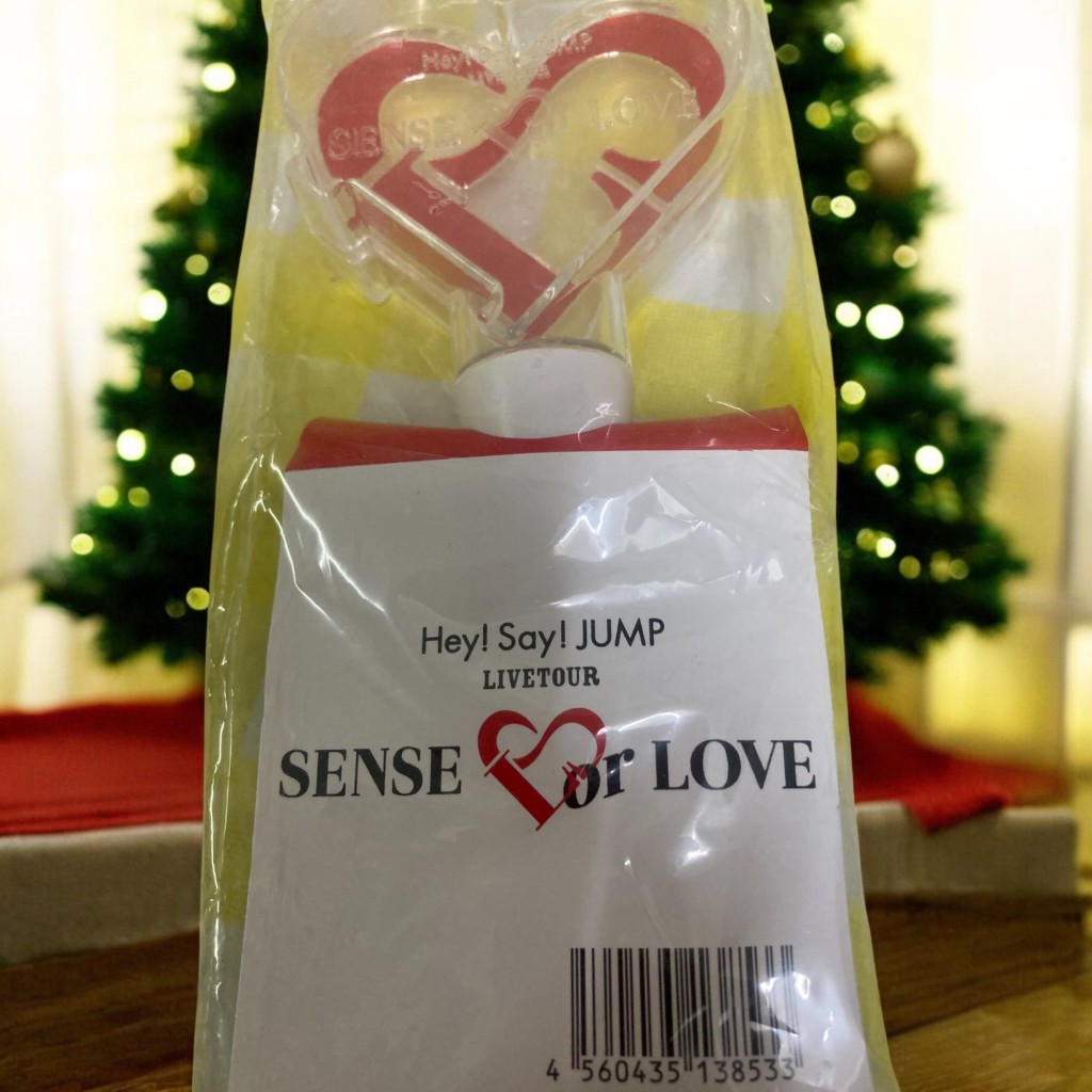 แท่งไฟอย่างเป็นทางการ (Official Penlight) จากคอนเสิร์ต Hey! Say! JUMP LIVE TOUR SENSE or LOVE ทัวร์ค