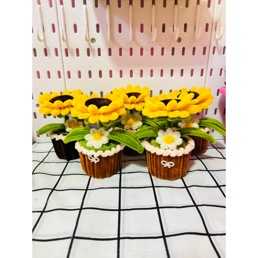 กระถางดอกไม้จากลวดกำมะหยี่น่ารัก