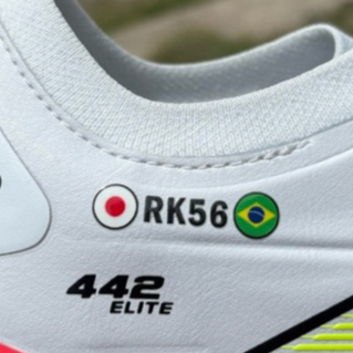 สติ๊กเกอร์ติดรองเท้าสตั๊ด กันน้ำ ติดง่าย ติดทน พร้อมส่ง สติกเกอร์ติดรองเท้าฟุตบอล