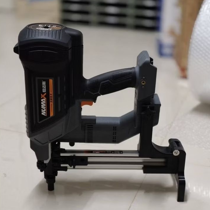 ขาเสริมตั้งพื้นสำหรับเครื่องยิงตะปู NUMAX LD40-N