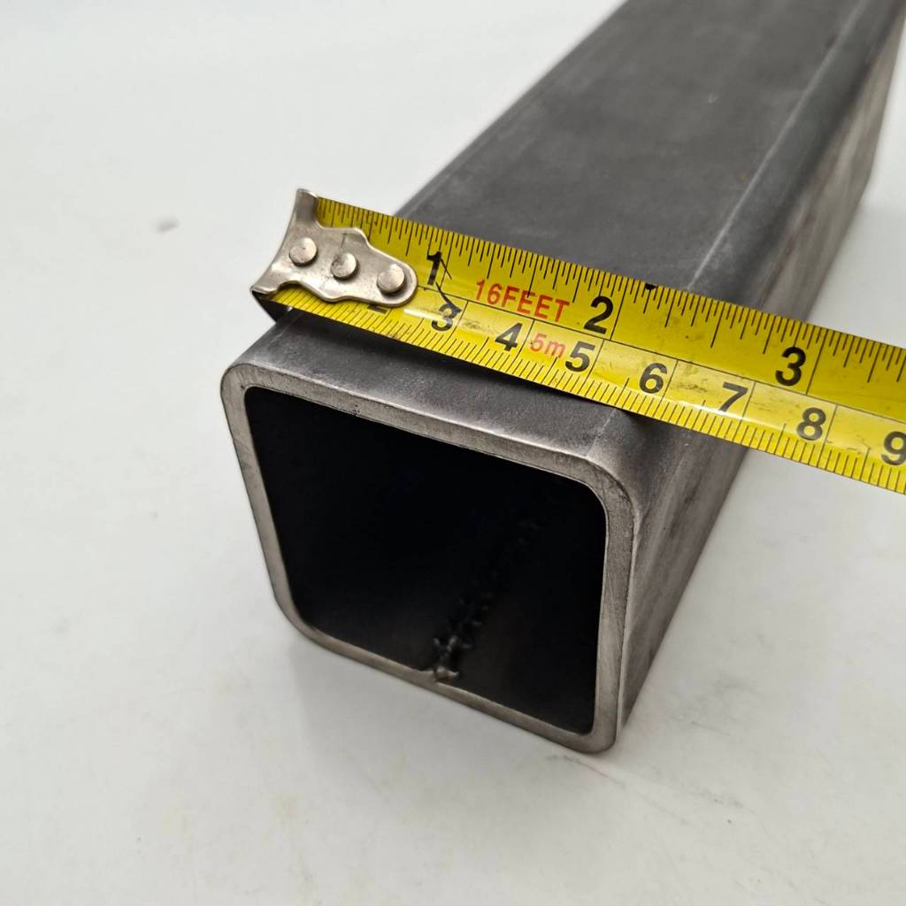 เหล็กกล่องดำ ขนาด 65 x65 x หนา 4.5 มิลลิเมตร,เหล็กกล่อง 2 1/2 x2 1/2 นิ้ว หนา 4.5 มม.,เหล็กรูปพรรณ ,