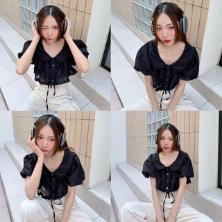 BY IRA (00016)Lokasunder Top เสื้อครอปแขนตุ๊กตา ครอปลูกไม้ คอบัว แต่งดกระดุมน่ารักๆ ชายเสื้อแต่งลูกไม้