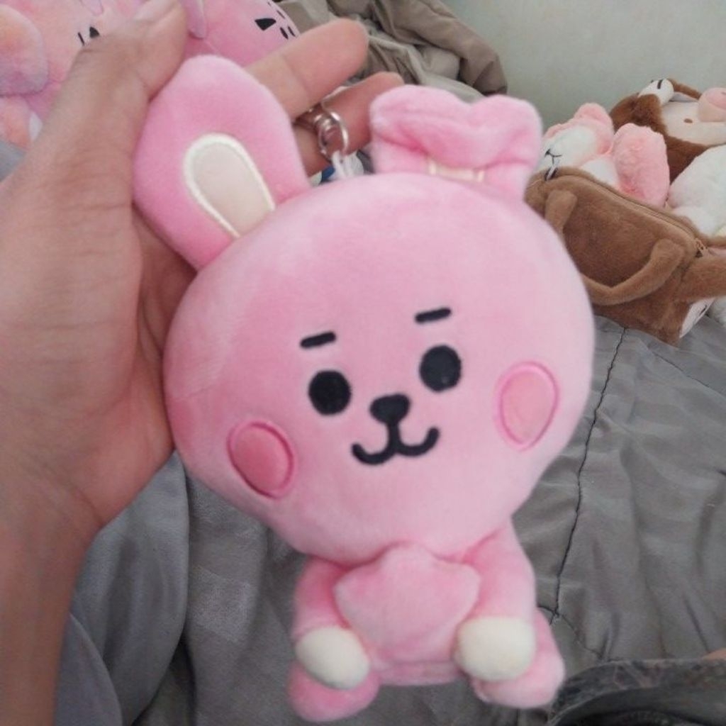 พวงกุญแจ bt21 cookyแท้ 18cm