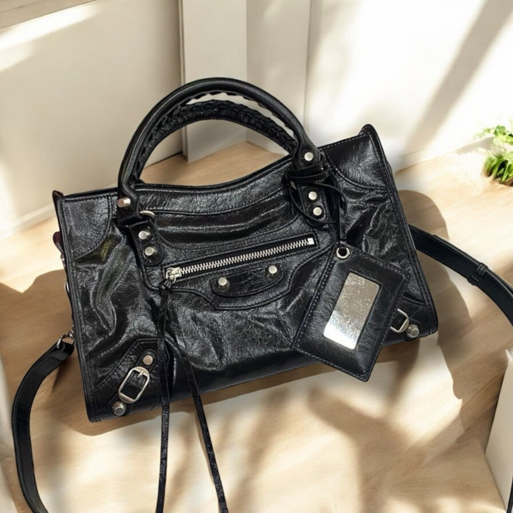 Doo BL 30cm กระเป๋าหนังแกะ หนังเงาสวยมาก แบรนด์Lovera