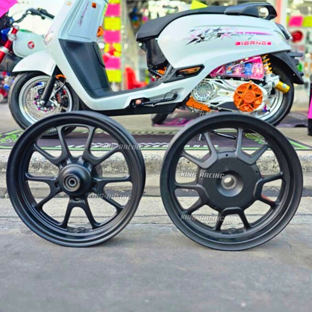 ล้อเดิม Honda Giorno ล้อเดิมจีออโน่ แท้ 100% จากศูนย์ รุ่น std สีดำ /สีน้ำตาล ราคาต่อ 1 คู่ ของแท้จากรถออกจากศูนย์