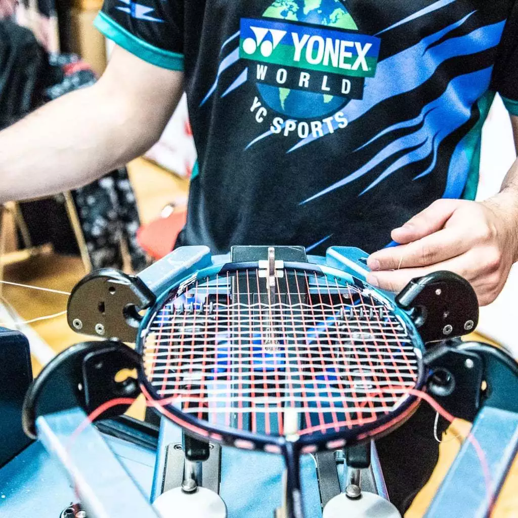บริการขึ้นเอ็นไม้แบดมินตันเอ็น YONEX Badminton Stringing Service