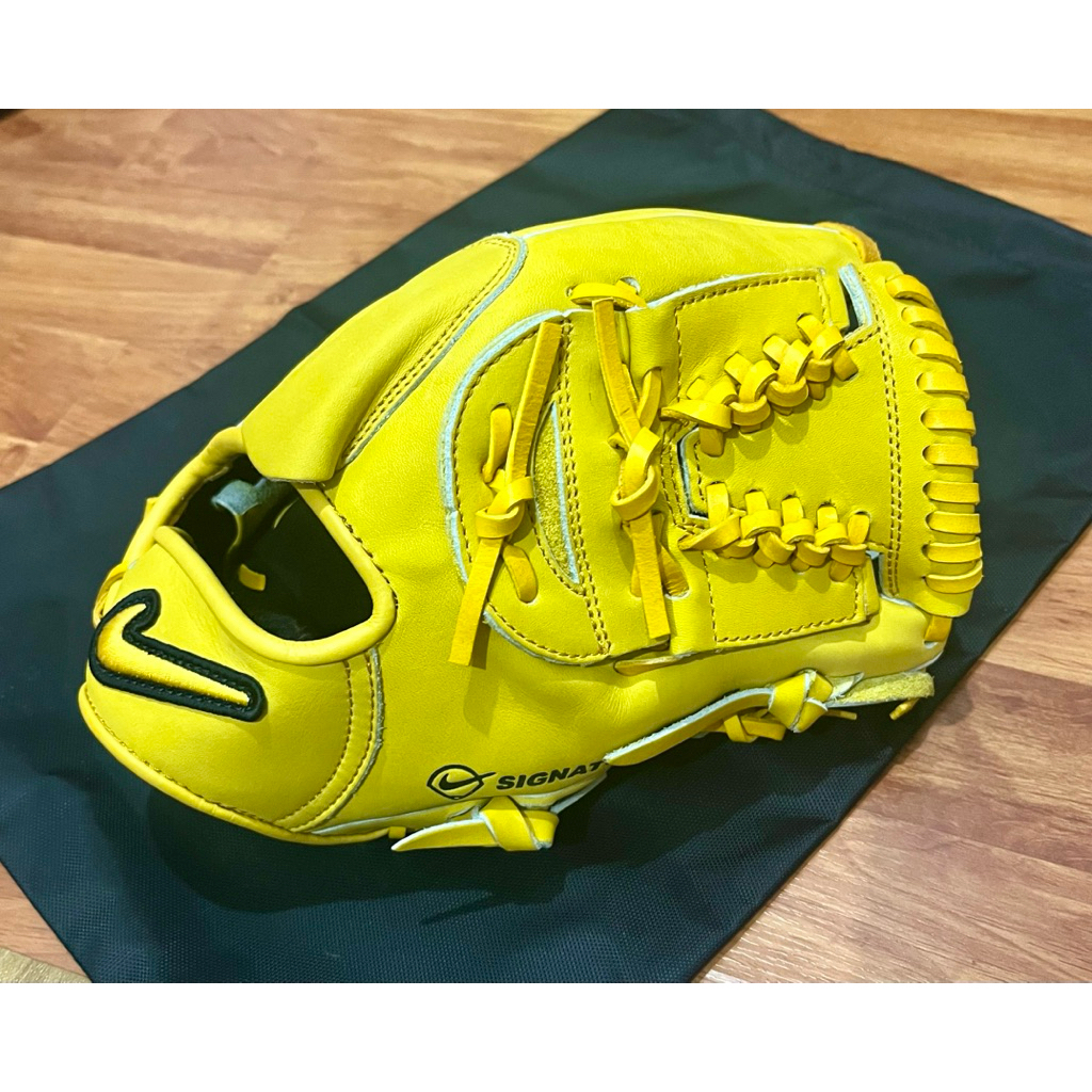 Baseball and Softball glove 11.5”~11.75” Nike