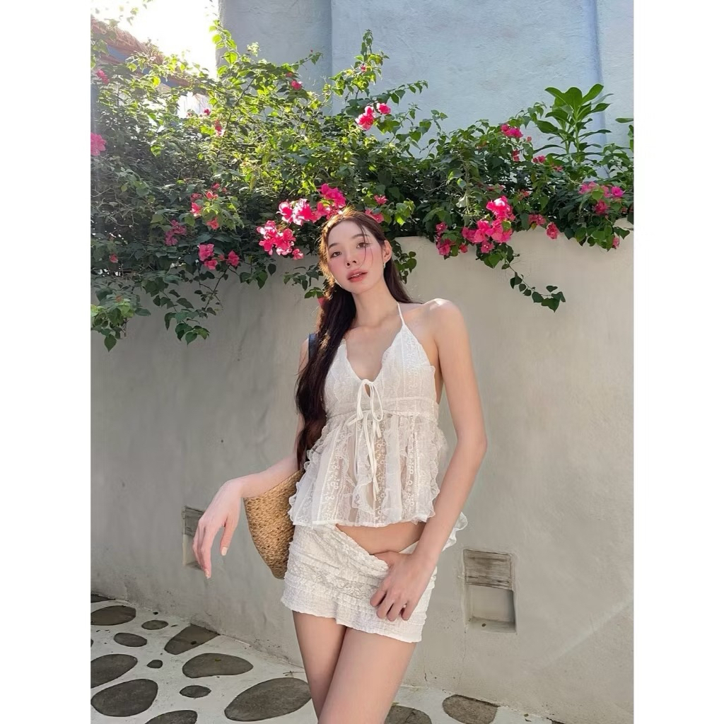 Used 📍 Sister.rrr : SASI TOP เสื้อผูกคอเปิดหลัง ไม่มีตำหนิสีจริงขาว