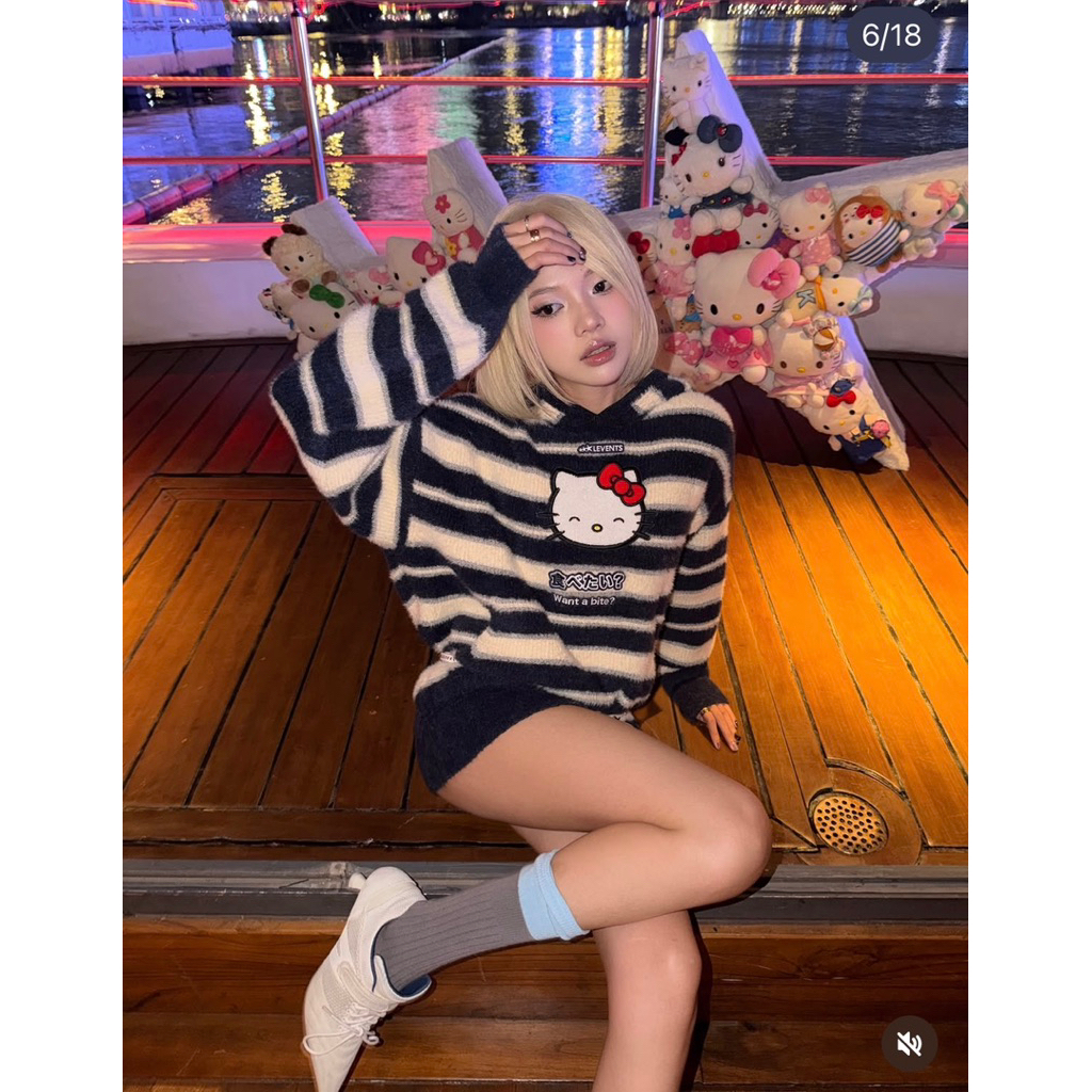 preorder Levents® x Hello Kitty | Striped Fur Knit Boxy Hoodie/ Navy