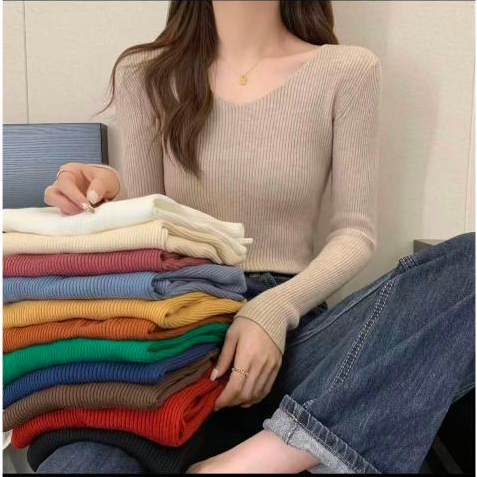 สื้อไหมพรมแขนยาว คอวีสีพื้น เสื้อผ้าแฟชั่นผู้หญิง แขนยาวผ้าไหมพรม ผ้านิ่มใส่สบาย มี17สี พร้อมส่ง *V8801