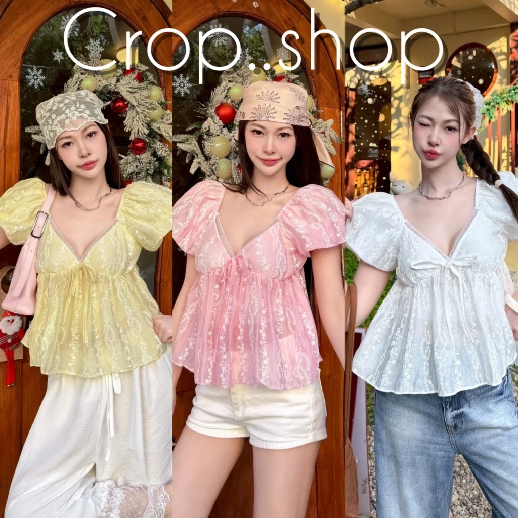 crop..shop เสื้อเเขนตุ๊กตา ลายสวย เว้าช่วงอก เเต่งระบาย สวยลมุนเซ็กซี่ลงตัวสุดๆ ปล่อยชายพริ้ว
