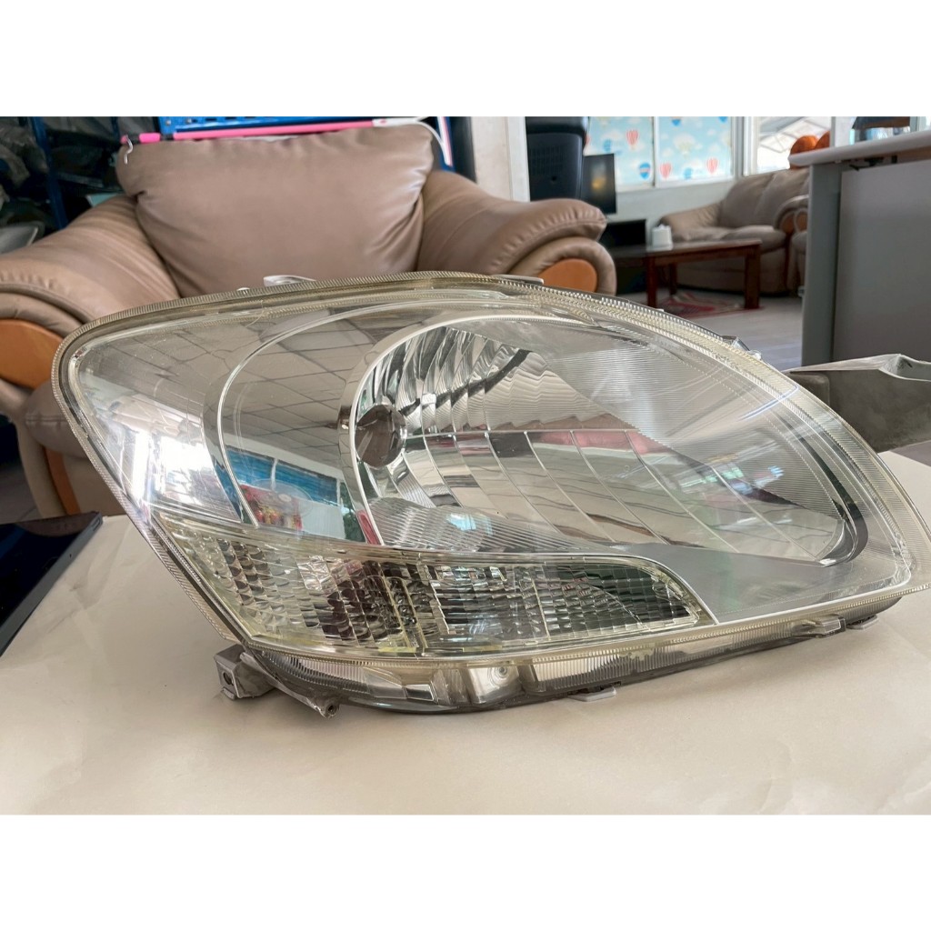 ไฟหน้า VIOS ปี 2007-2012 ข้างซ้าย