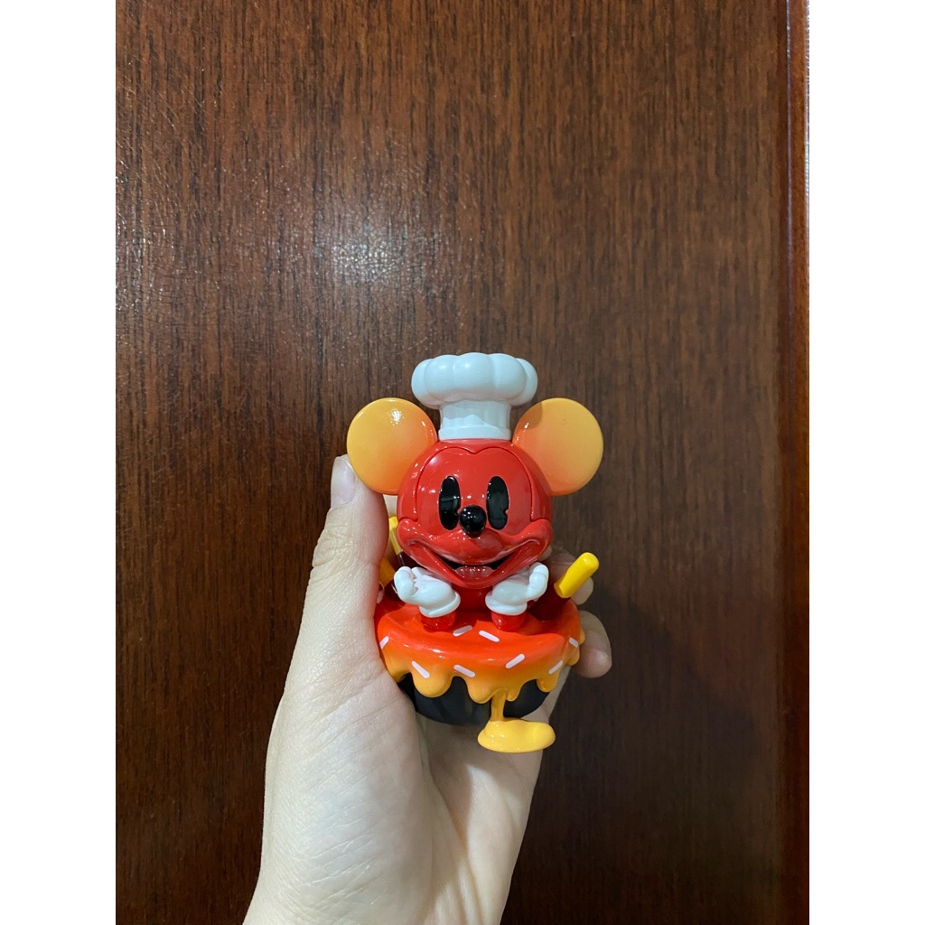 Popmart Disney Mickey Childhood  (📌Volcano cake mickey)