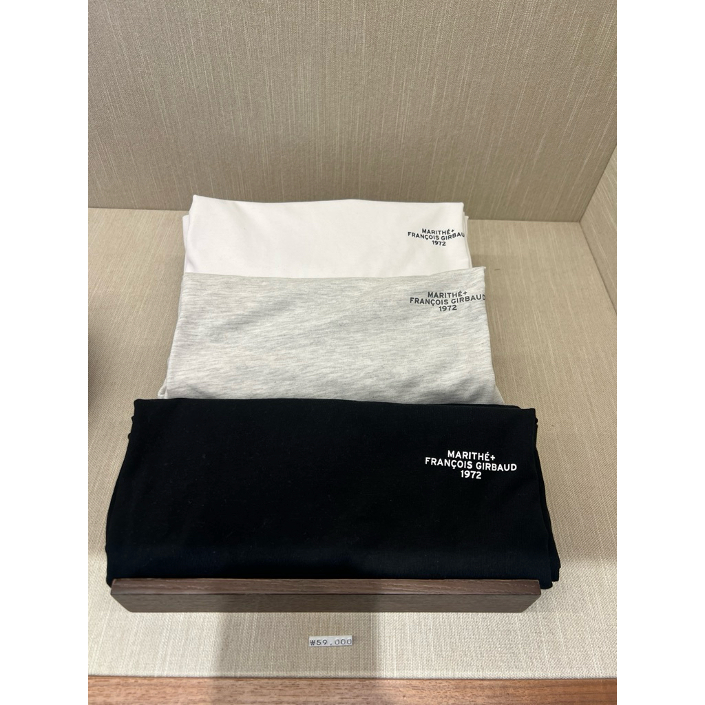 (พร้อมส่ง) เวอชั่นใหม่ MARITHE 3PACK SMALL REGULAR LOGO TEE mix เสื้อยืดมาริเต้สุดคุ้ม 3 ตัว 3 สี unisex