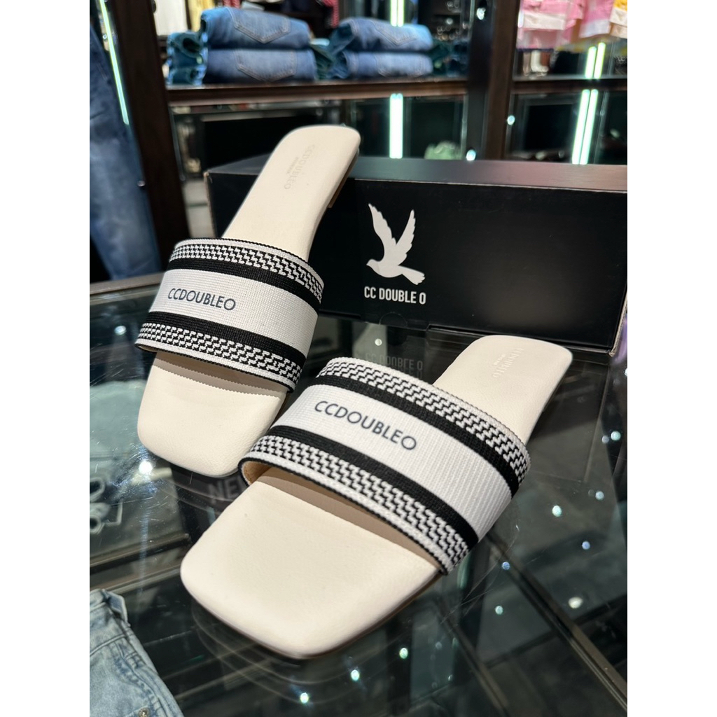 CC-OO รองเท้าแตะหญิง New collection พร้อมกล่องและถุงShop