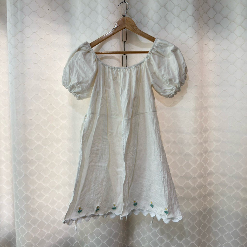 ส่งต่อมือหนึ่ง FONTLINE ชุดมินิเดรสน่ารัก แหวก3ทาง แขนพอง ผูกหลัง พรางหุ่น ผ้าฝ้ายเกรดฟอกนุ่ม