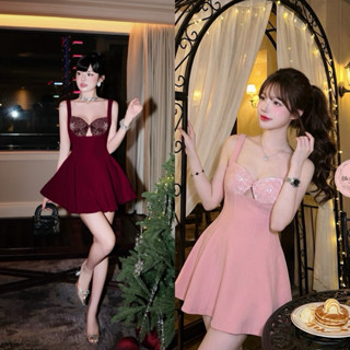 Blossom•มินิเดรสเข้ารูปช่วงอกปักกลิตเตอร์ ทรงกระโปรงบาน