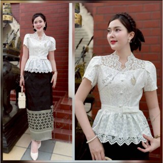 เสื้อลูกไม้อิตาลี่ เกรดพรีเมี่ยม แขนสั้นกลีบบัว คอวี ชายระบา…