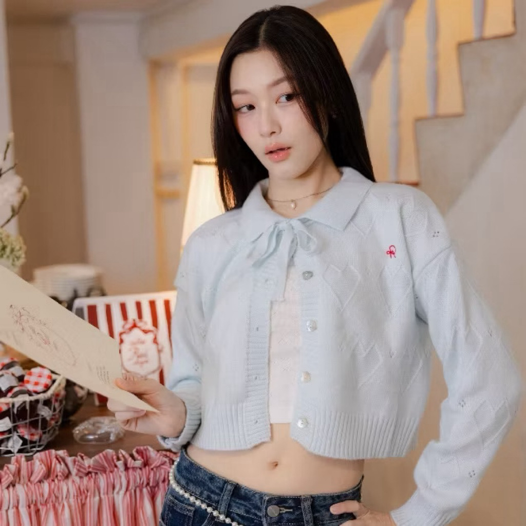 คาร์ดิแกน ครอปไหมพรม คอปกกระดุมหน้า เสื้อกันหนาว สีฟ้า🦋แบรนด์RIKA(ส่งต่อ)