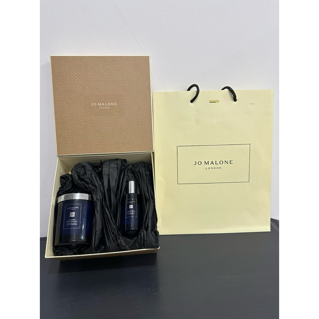 Set เทียนหอมและ Pillow Mist ยี่ห้อ Joe Malone