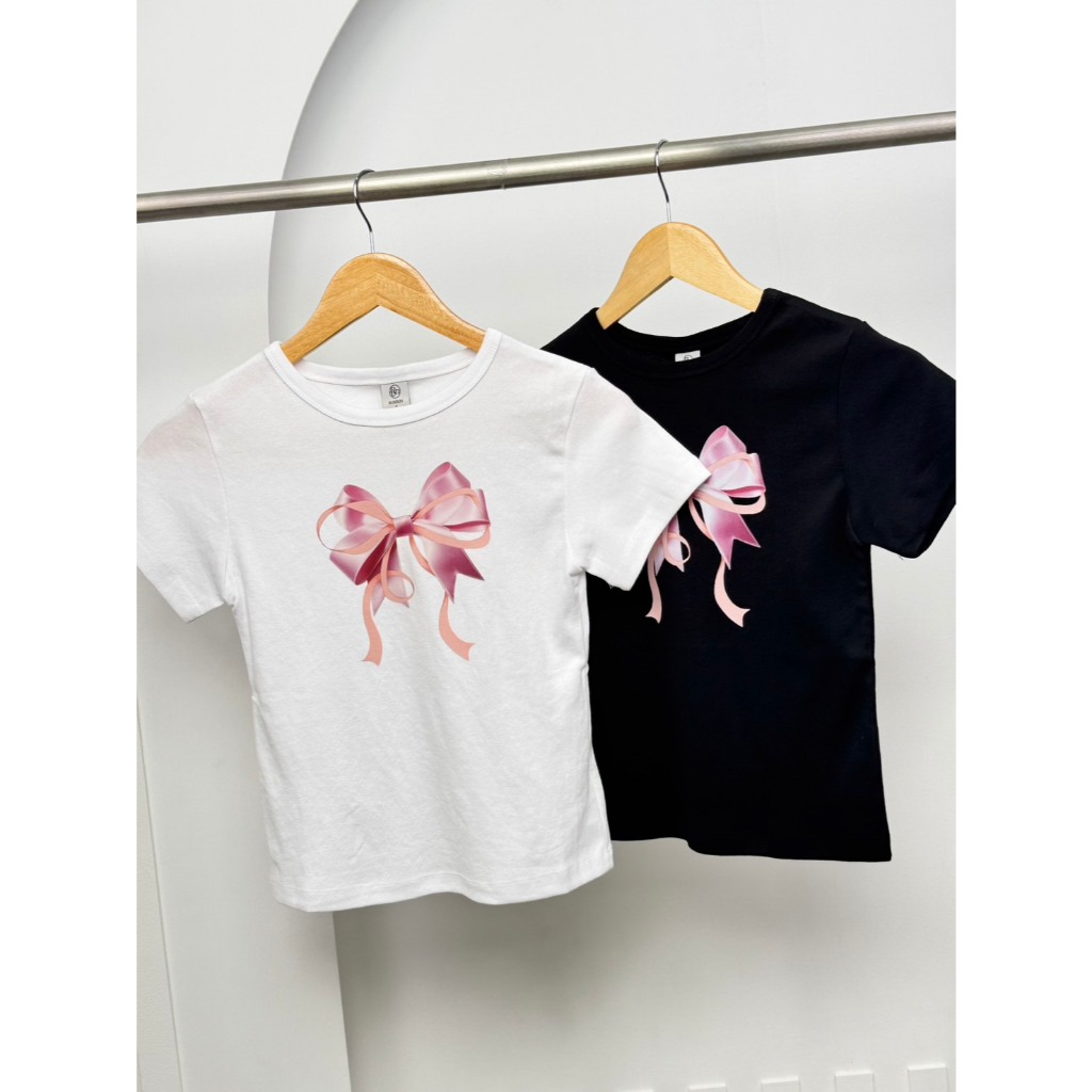 [ของแท้ /พร้อมส่ง] เสื้อยืด RONRON Double Ribbon Basic Fit T-Shirt | ใส่สบาย ทรงสวย คิ้วท์มาก